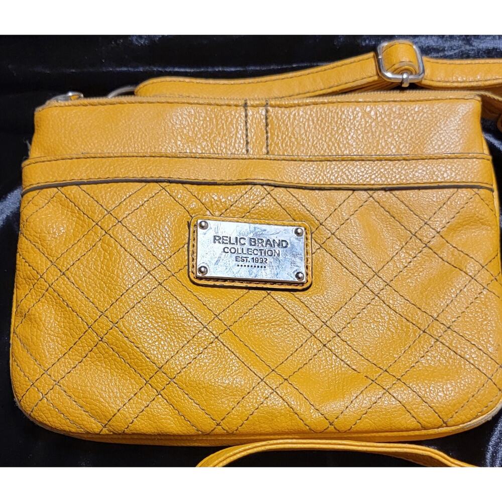 Relic Yellow Crossbody Purse Wallet Credit Cards Removeable Strap Compartments